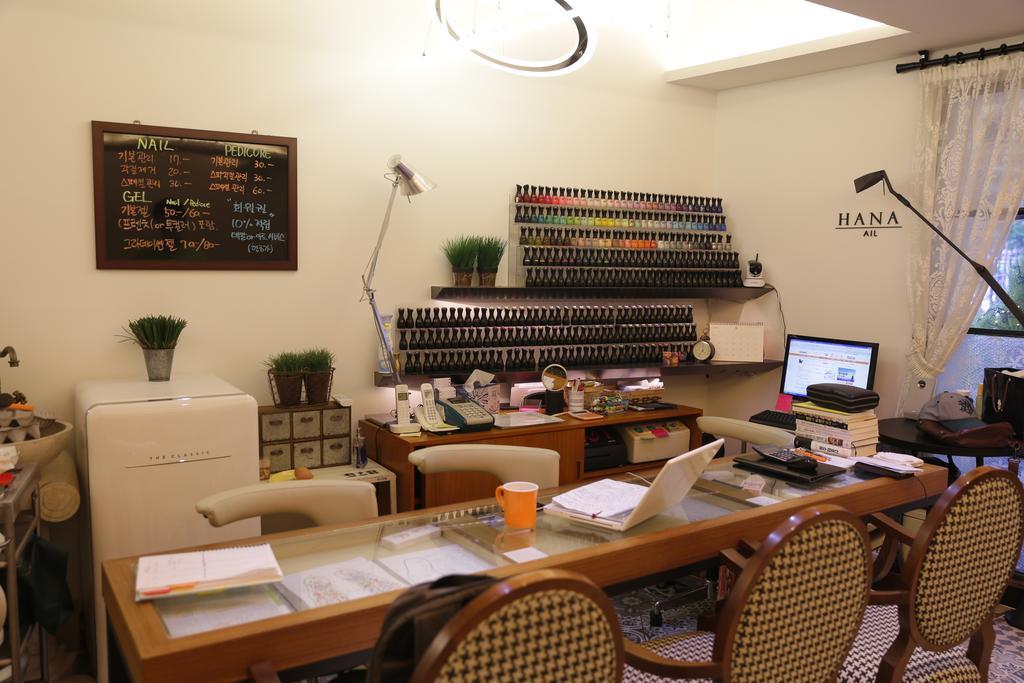 Kingkong Myeongdong Guest house 2*