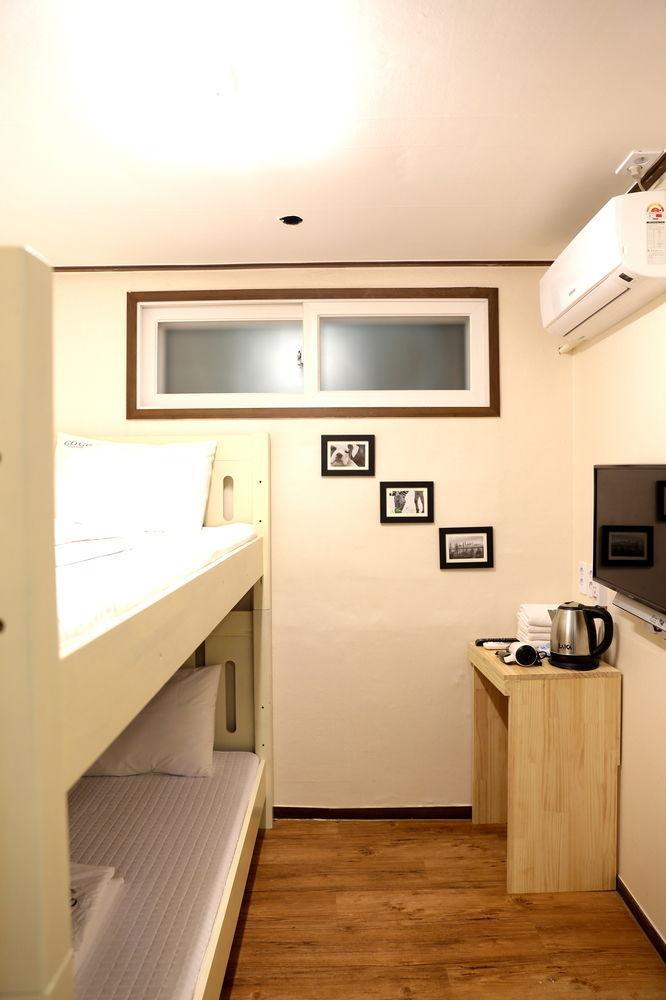 Guest house Kingkong Myeongdong 2*
