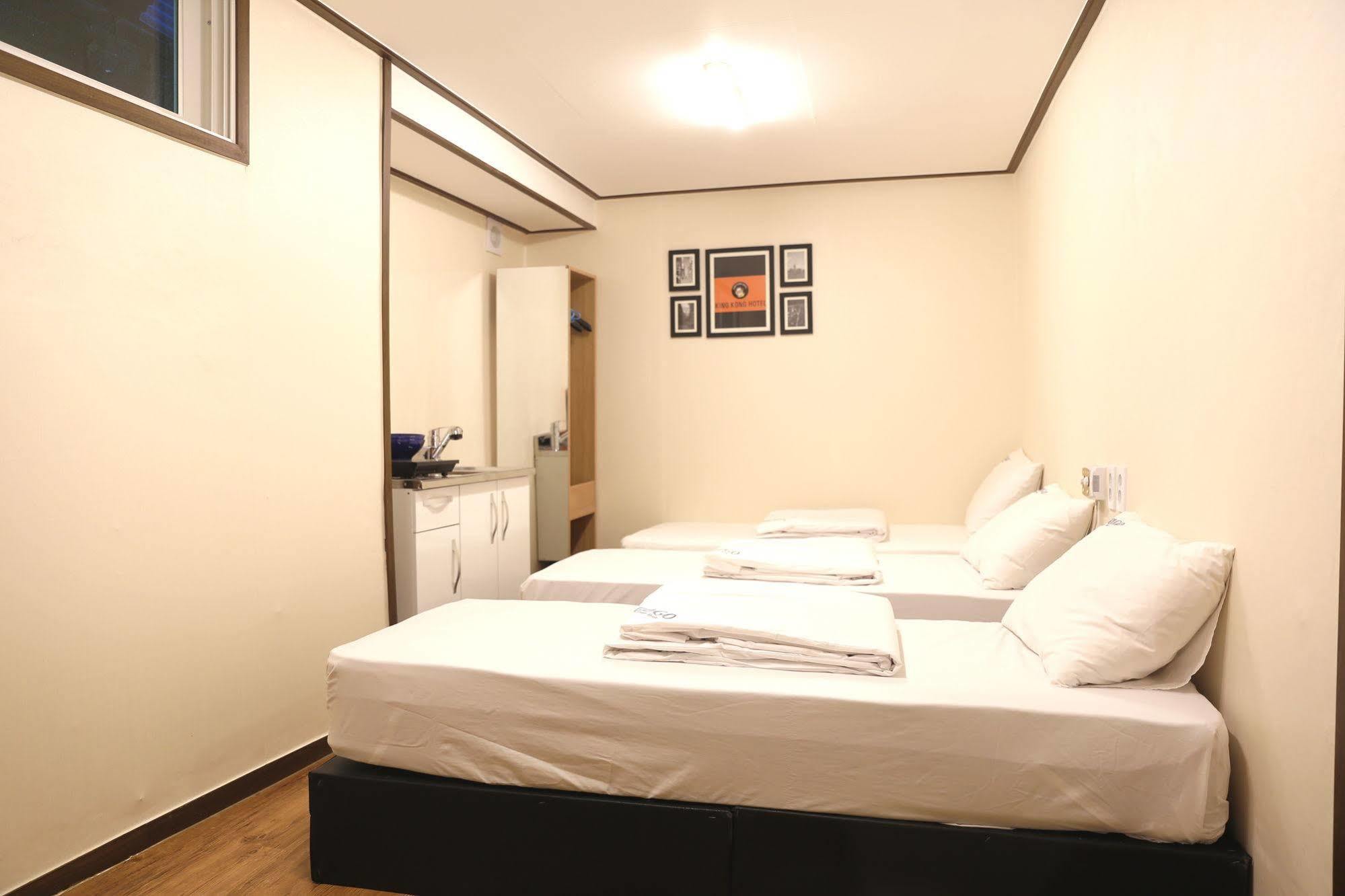 Guest house Kingkong Myeongdong 2*